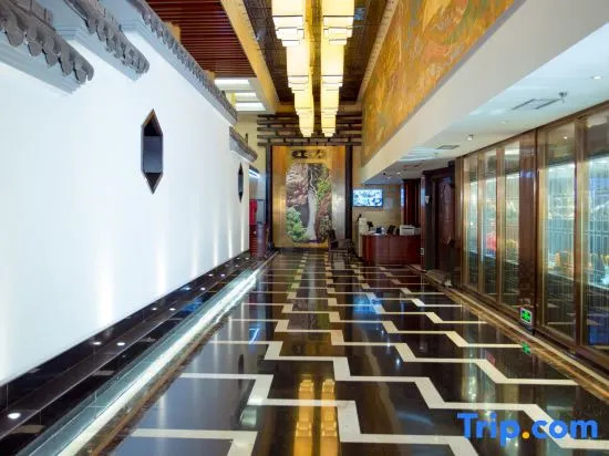 Min Jiang Hotel