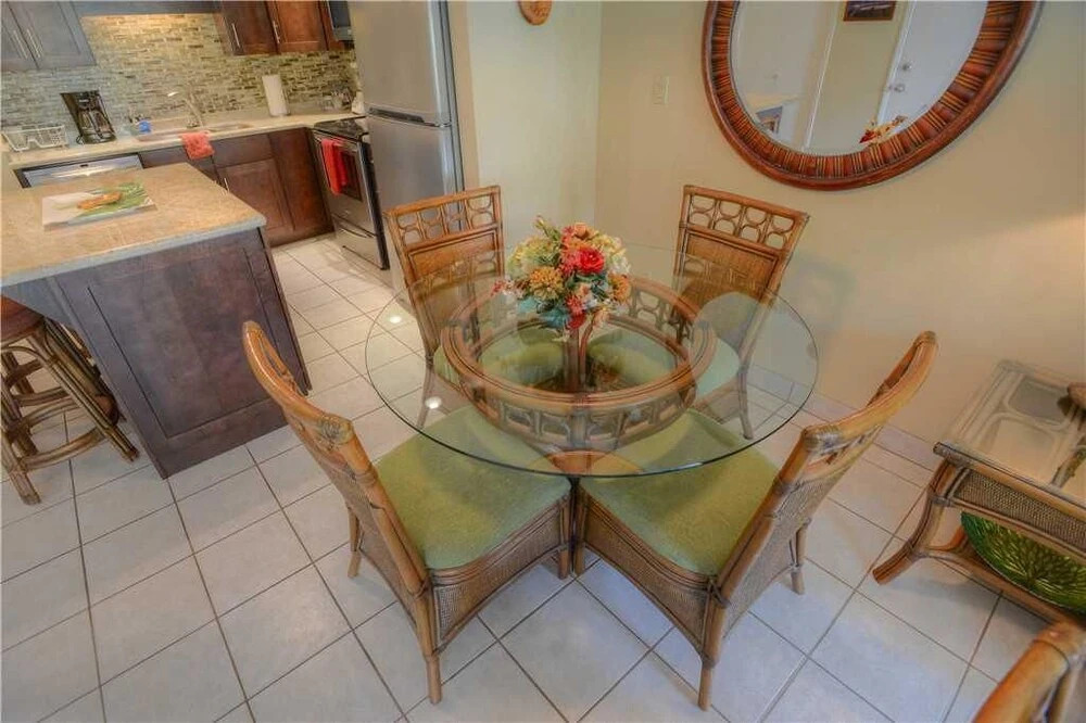 Maui Banyan H214 - One Bedroom Condo