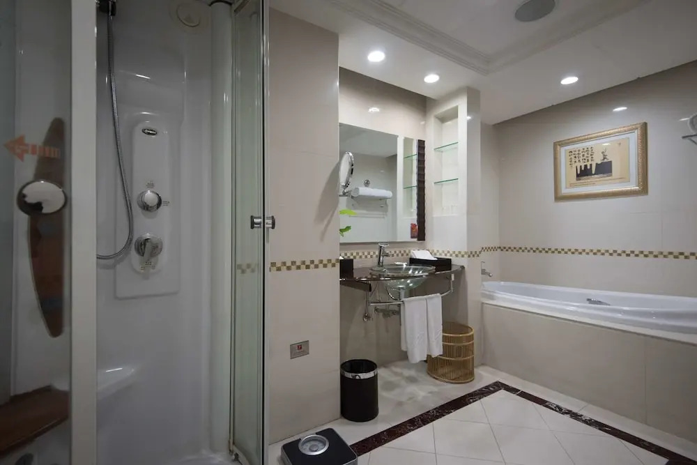 Guangzhou Phoenix City Hotel