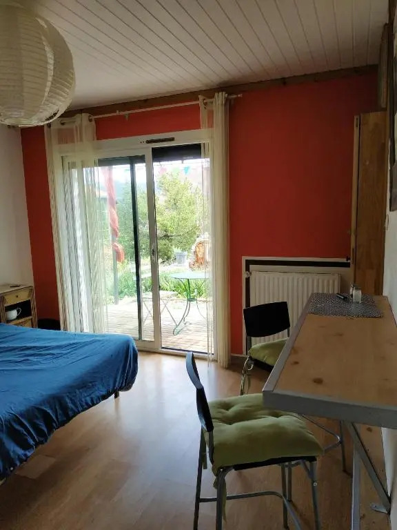Studio avec jardin clos et wifi a Gap