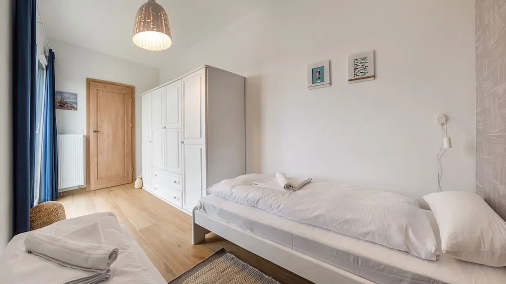 Lets Sea by 2HomeRent