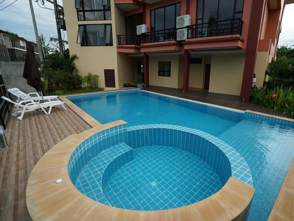 Raya Boutique Hotel
