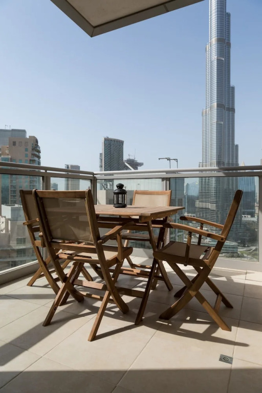 HiGuests - The Residences 5 Tower