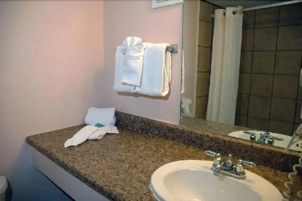 Hotel  Suites Midland West