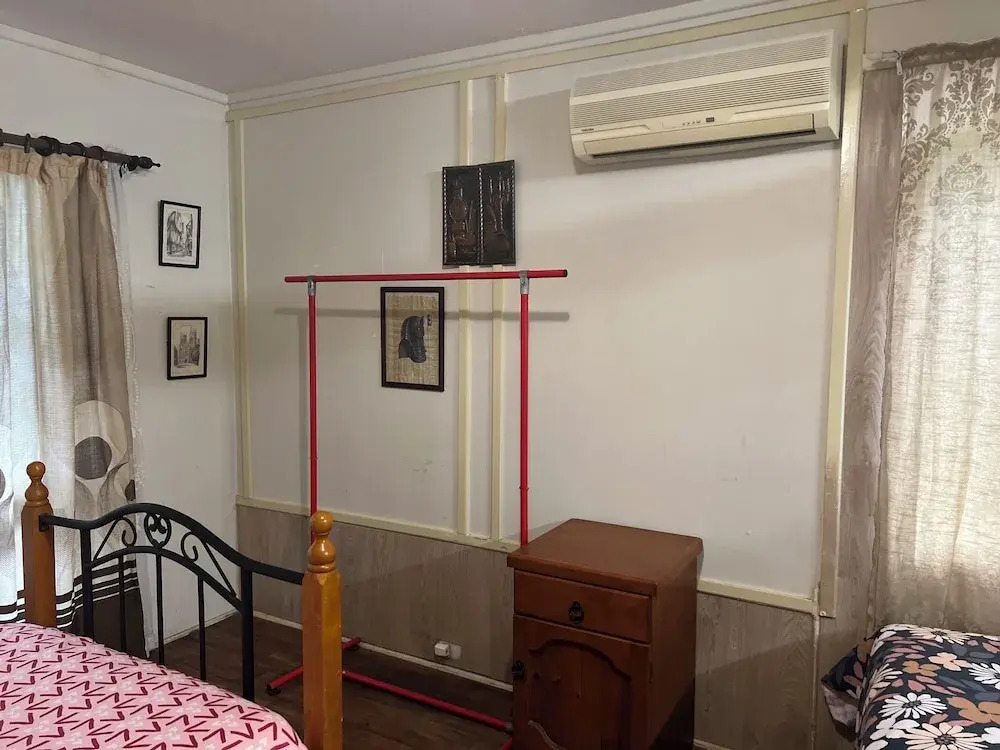 XYL guests house