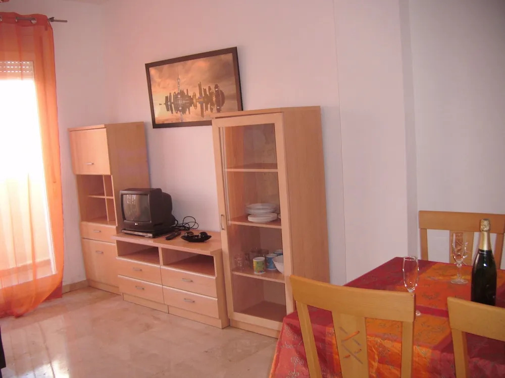 Apartment Low Cost Real De Torrequebrada