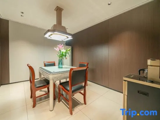 Linxi Linxi Town Chengbei Homestay (Linxi County Government)
