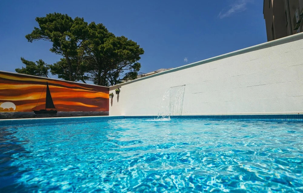Beautiful Apartment in Promajna With Wifi, Outdoor Swimming Pool and Swimming Pool