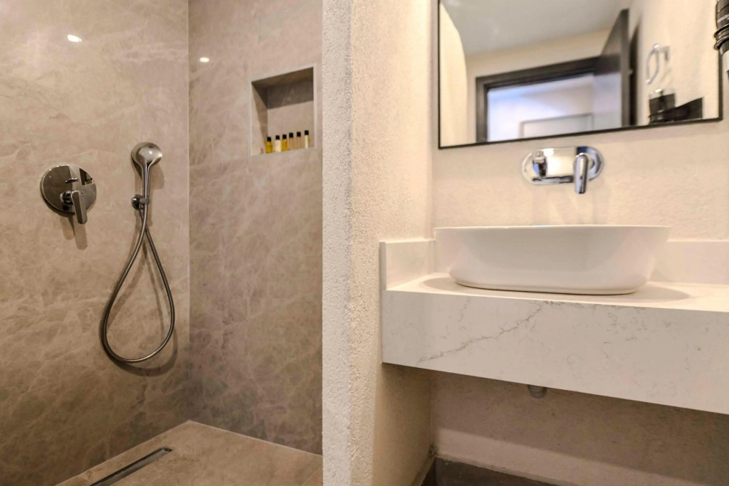 Unsal Hotel