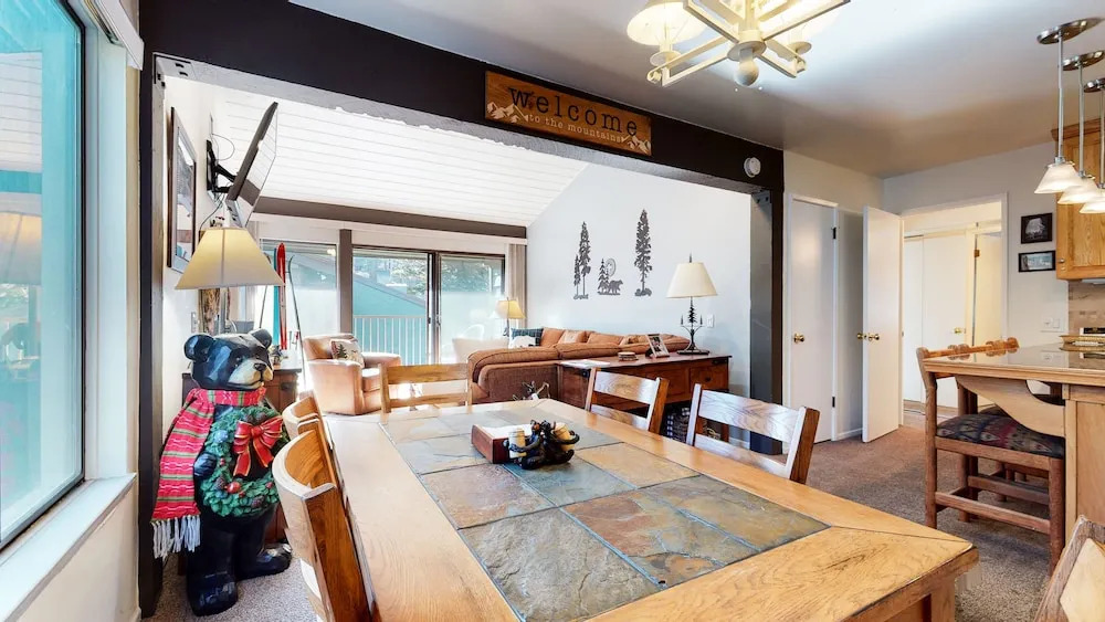 St. Anton Retreat - Near Hike, Bike & More!