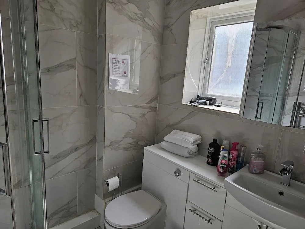 Umbrella Properties Apartment Birmingham