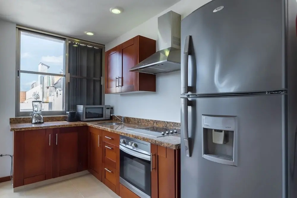 NL21 On 5th Av. 2 Bedroom Condo