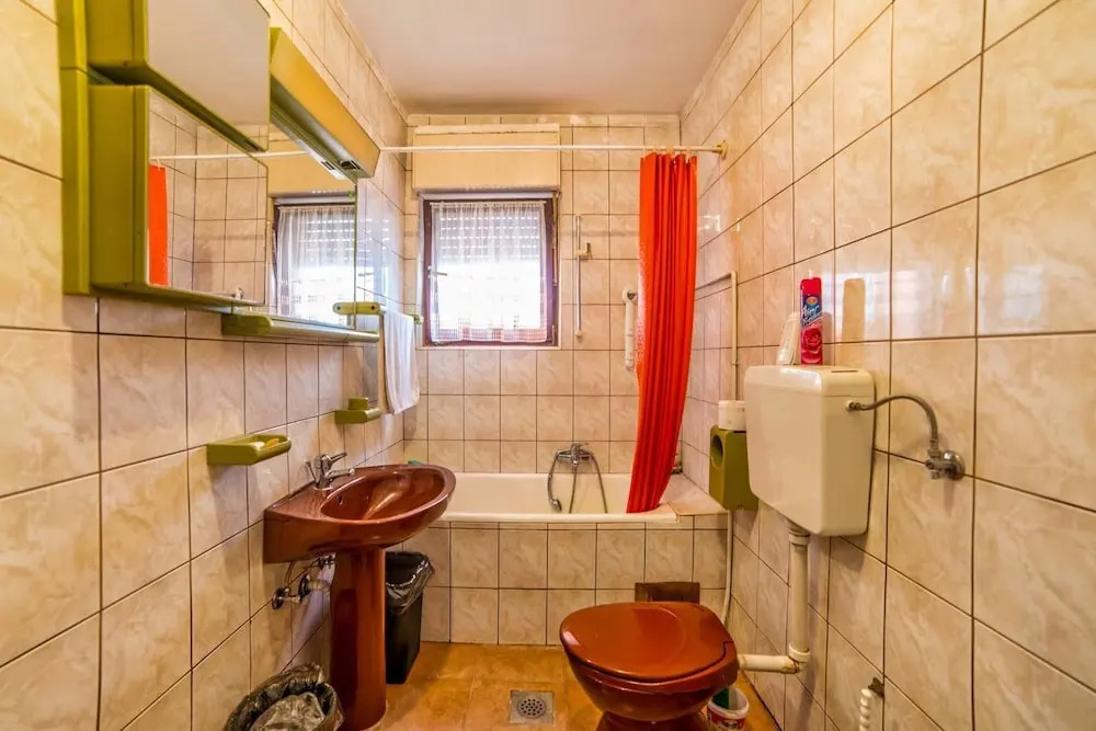Apartments Dragutin 1063