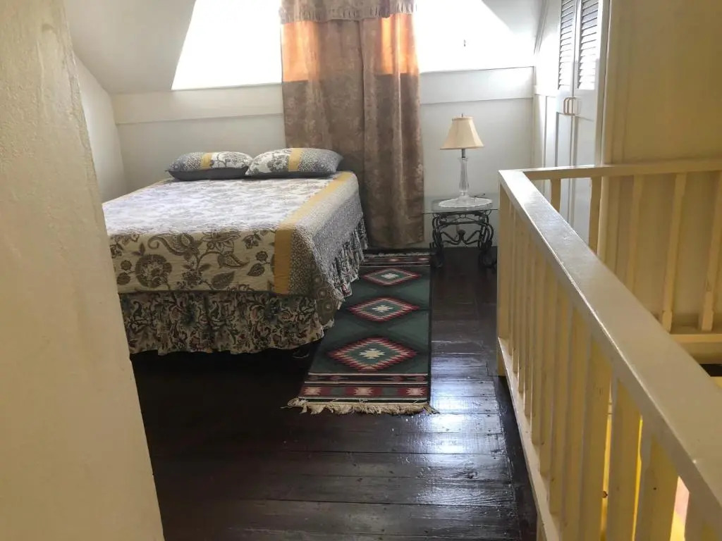 Club Caribbean Court Apartments