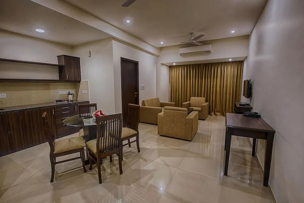 SinQ Suites