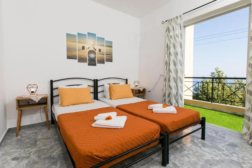 Irini's Sea View House