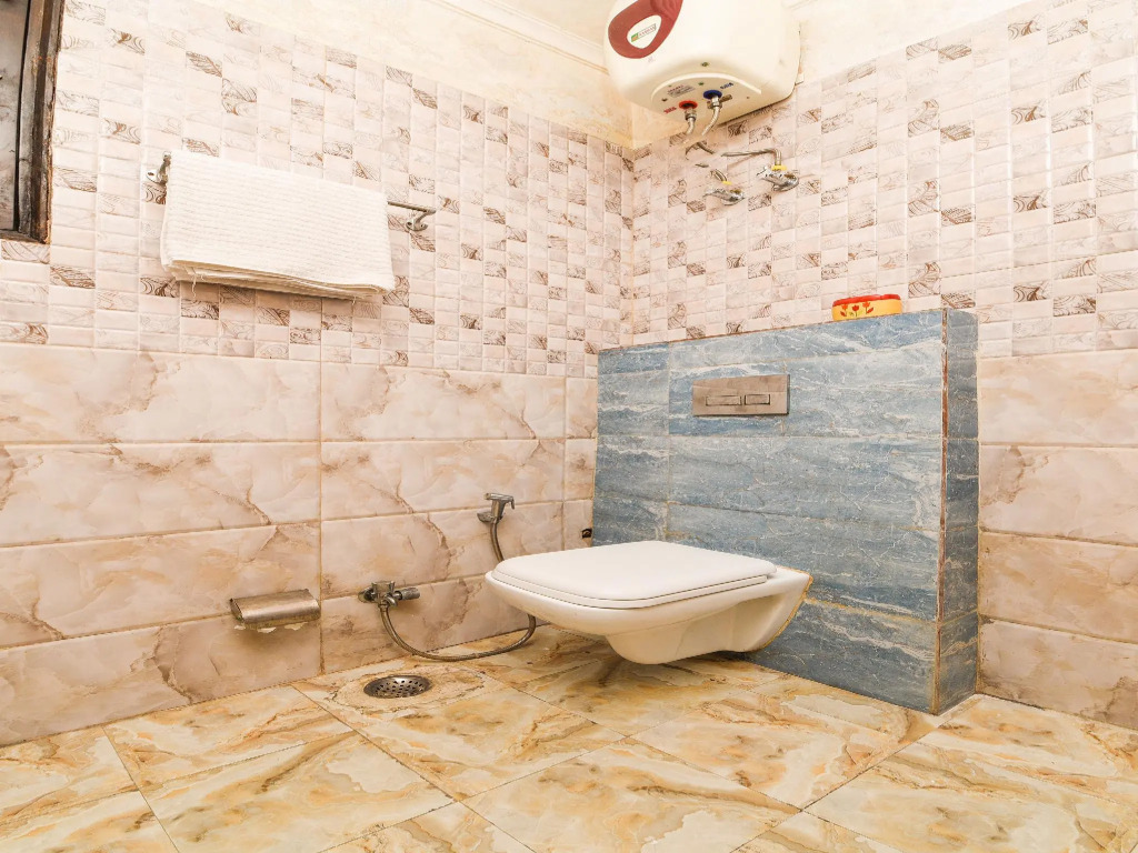 OYO 15407 Home Feeling Accomodation