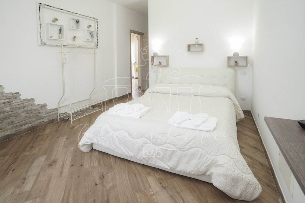 Room in B&B - B&B Balconi Sul Mare Deluxe Room With Hydromassage "madonna Dell'altomare"