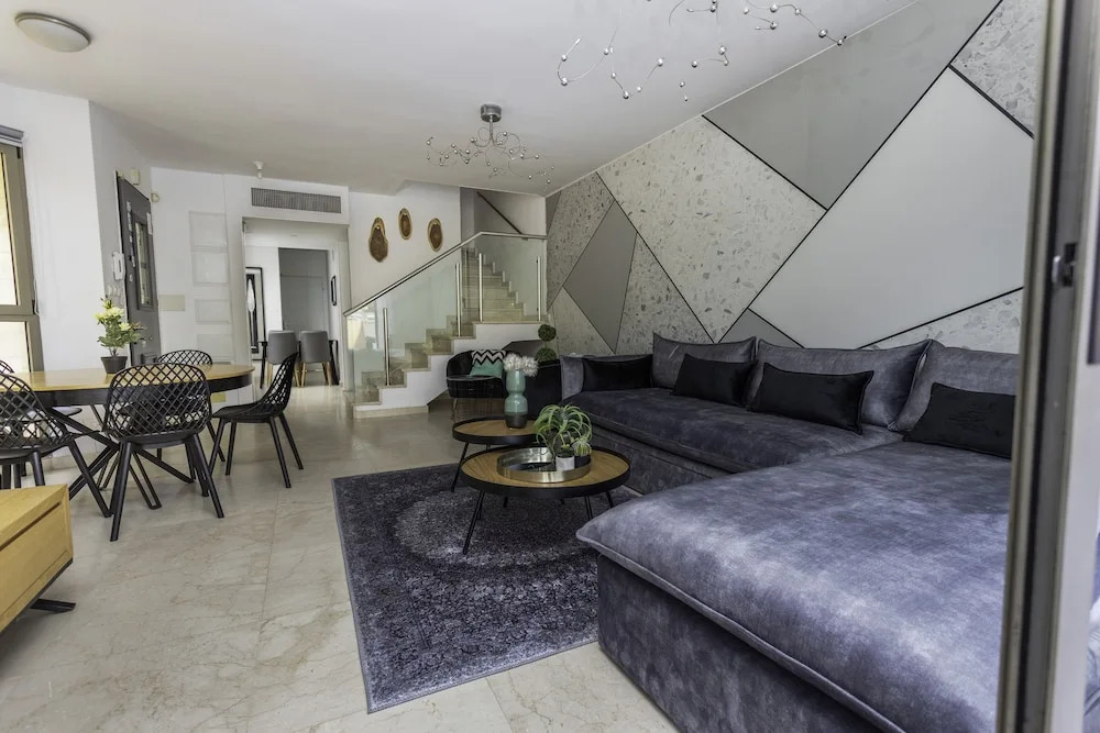 Luxury Villa 4BR with private pool & Jacuzzi Sea View