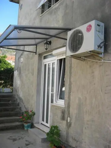 Apartments Miana