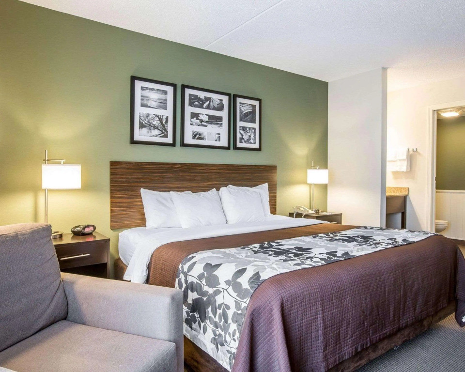 Sleep Inn & Suites Queensbury - Lake George