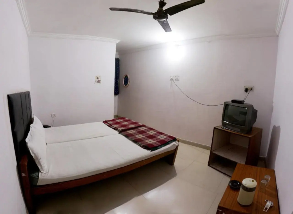 Aaditya Guest House Rewa