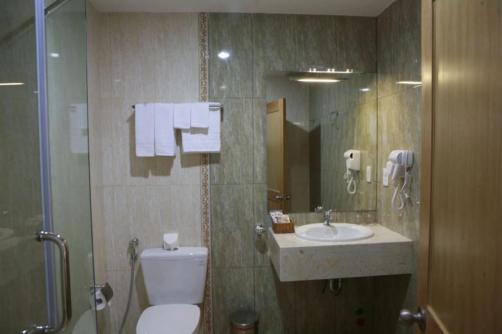 Sai Gons Book Hotel - The Airport Front