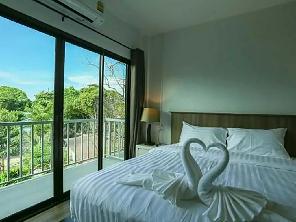 A Plus Deluxe Hotel