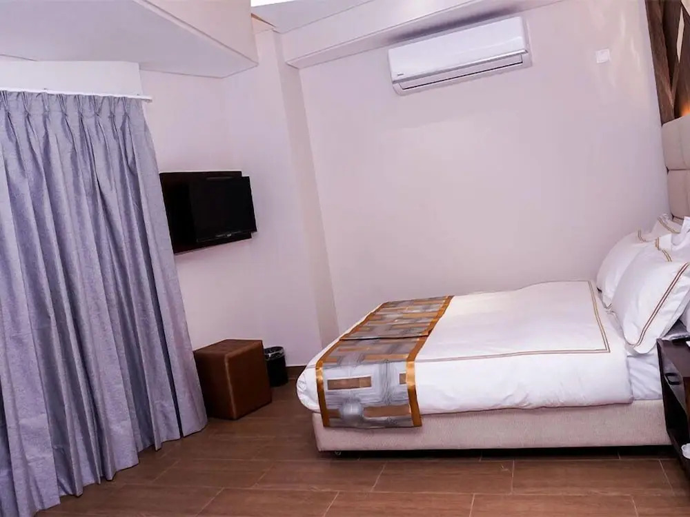 Oasis Hotel