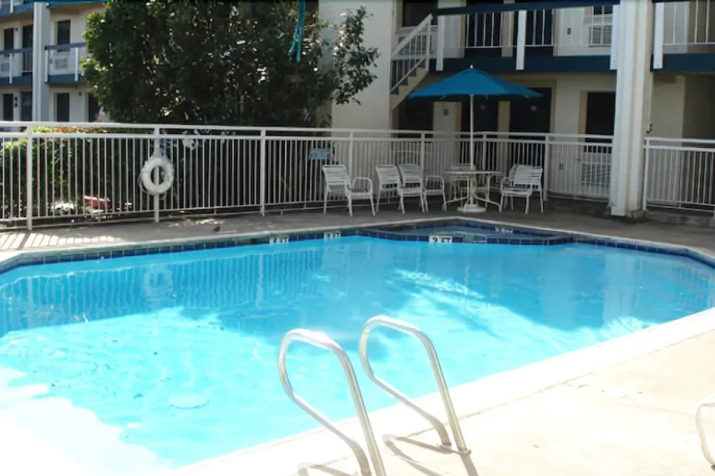 Americas Inn Houston
