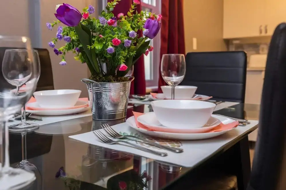 Modern 3BR Apartment With Netflix - Near Byward Market