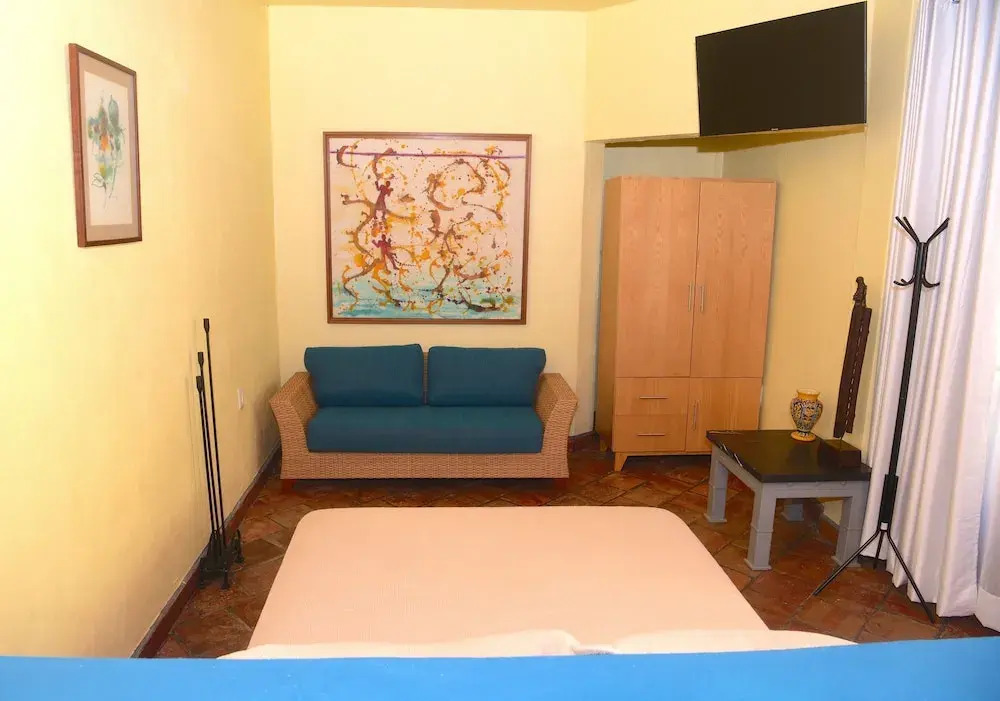 Victoria Suites