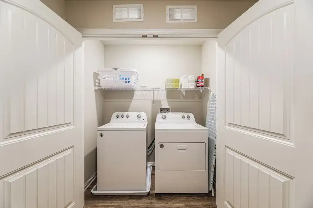 5 Mi to Bethany Beach: Townhome w/ Pool!