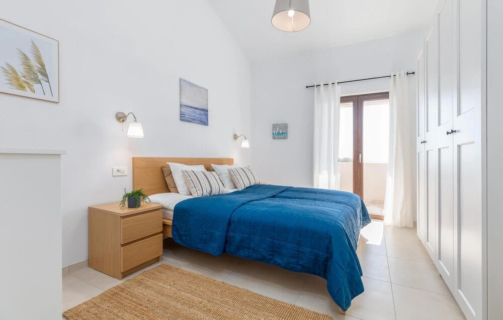 Awesome Home In Betiga