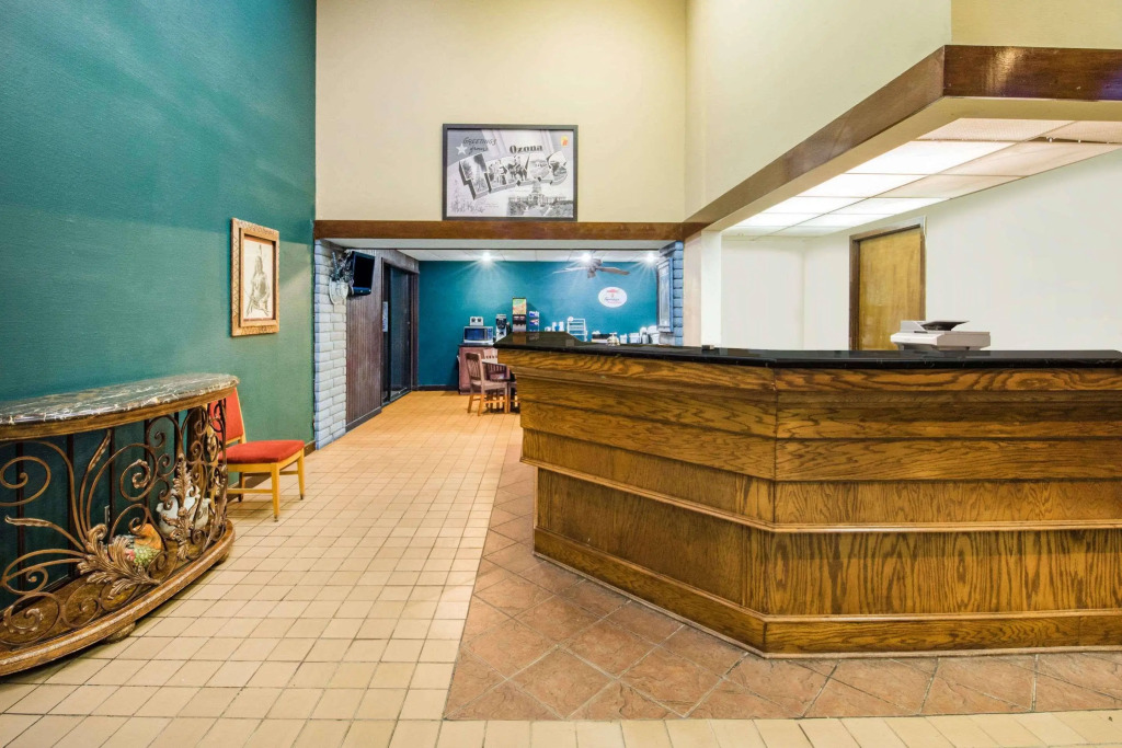Republic Hotel of Ozona
