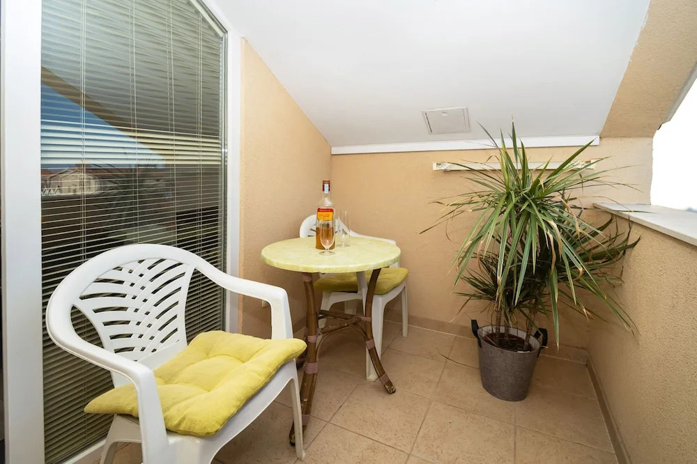 Apartment Lena City Center Near Beach