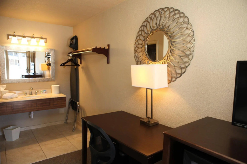 Unique Suites Hotel