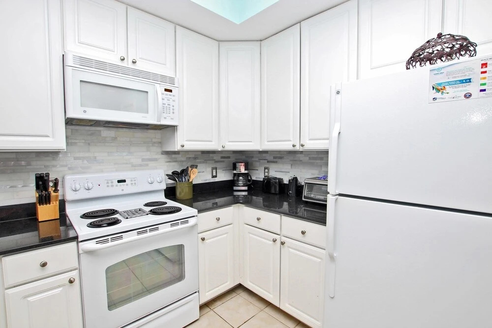 San Carlos 703 - Three Bedroom Condo