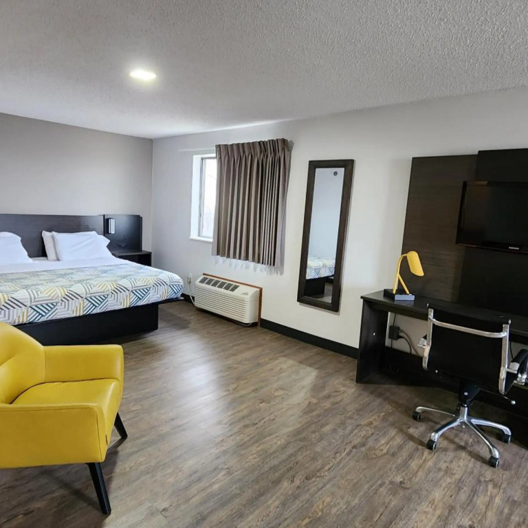 Motel 6 Kewanee, IL