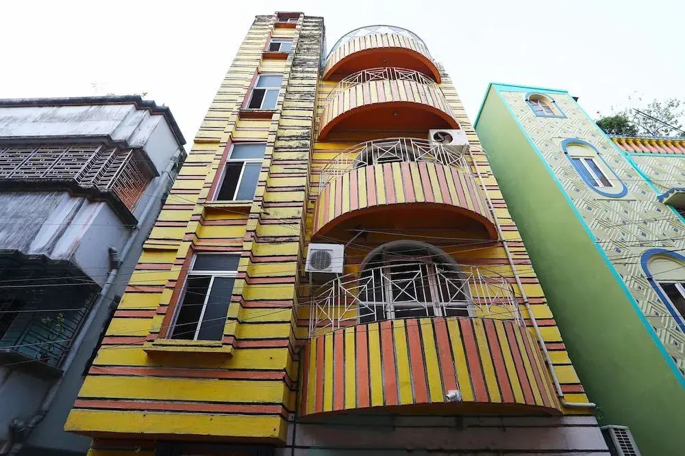 Sterling Inn By OYO Rooms