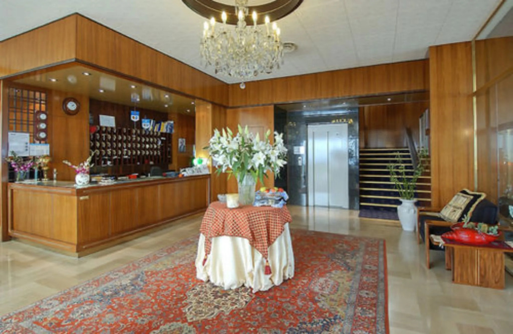 Hotel Universo