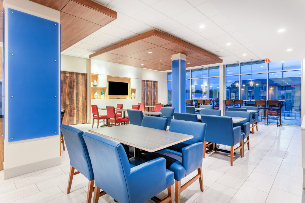 Holiday Inn Express Hotel & Suites Springfield