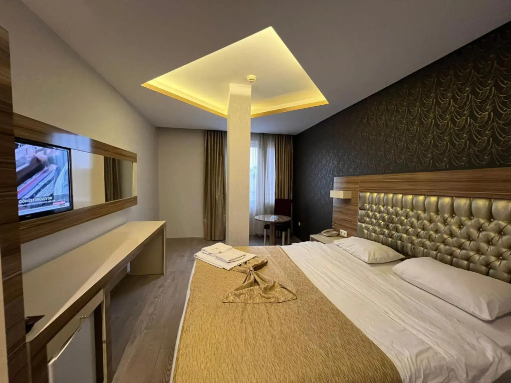 Grand Ezel Hotel