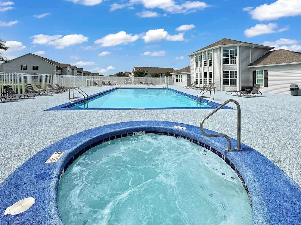Coastal Retreat - Stay for 6!
