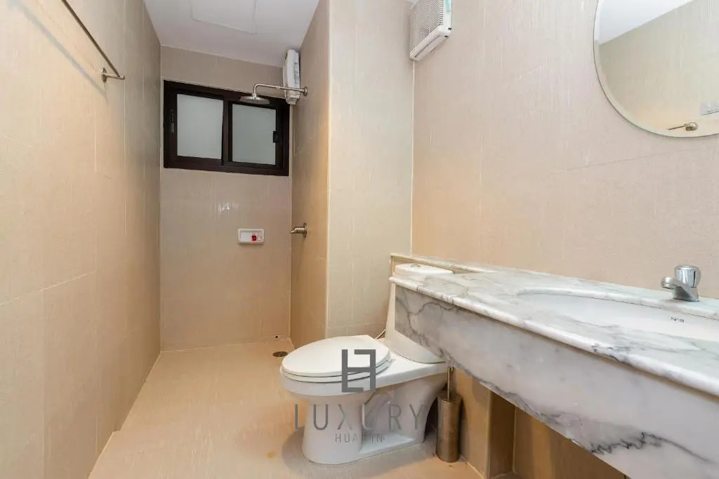 Amazing 5 Bedroom Condo on the Beach SP