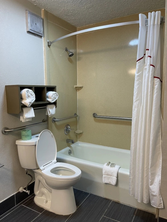 Sunrise Inn & Suites