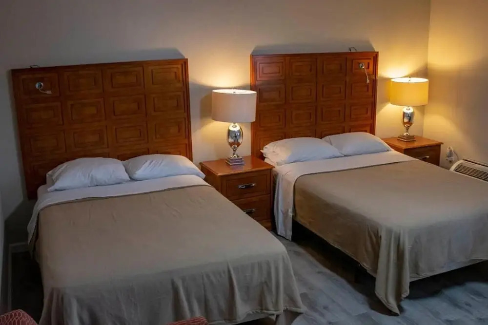 SOUTHERN STAR INN