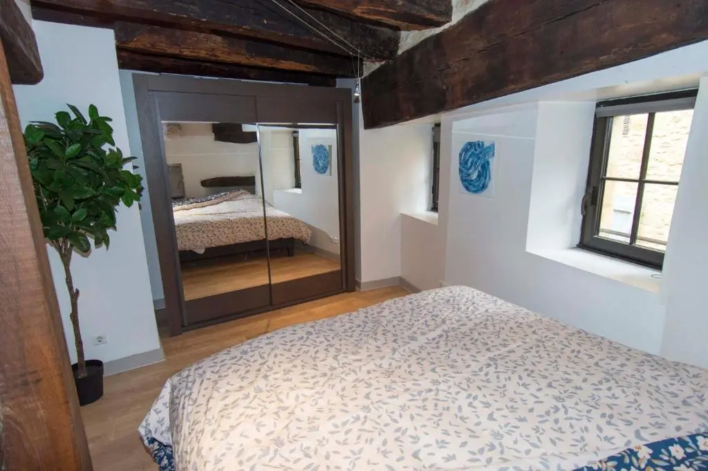 Sarlat, centre historique, La Mirande, appartement de style, 5 pers