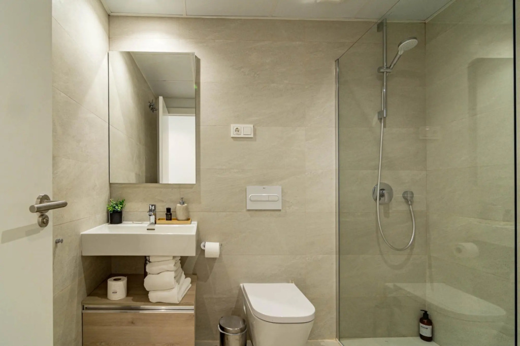 LME7BA Modern family flat close to everything