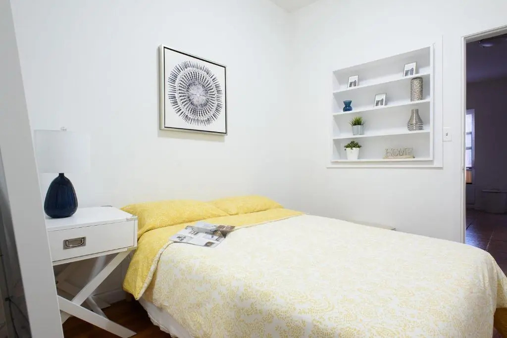 1571-4s 2BR 2 Blocks From Subway Upper East Side
